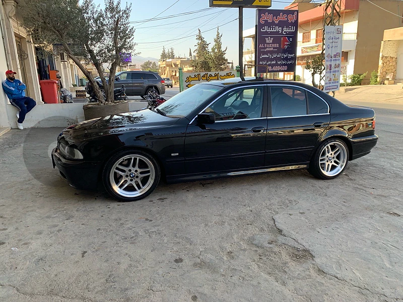BMW M5 2003 e39