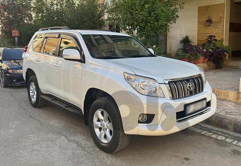 TOYOTA PRADO 2012