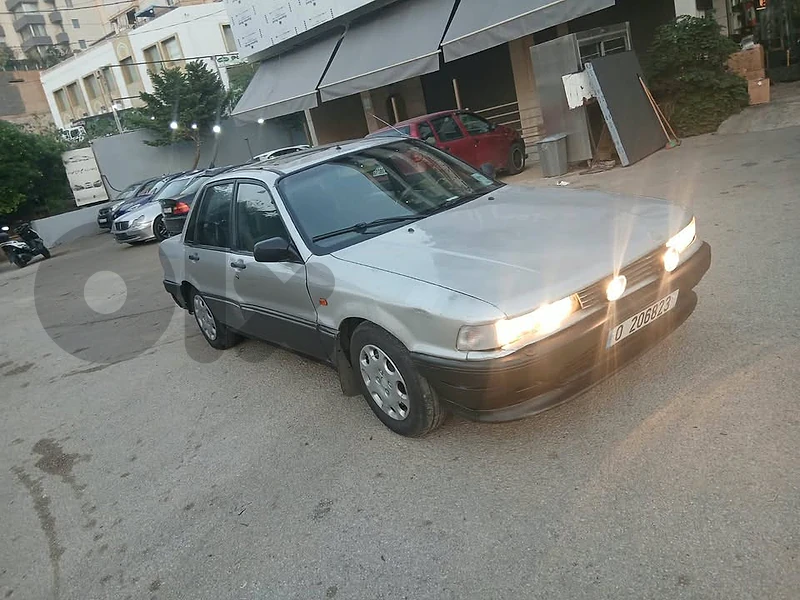 Mitsubishi galant 1990