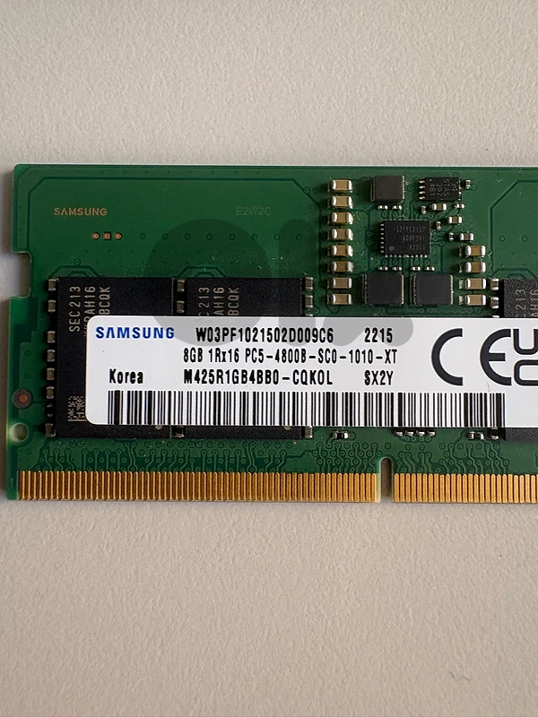 2 x 8GB DDR5 RAM Samsung