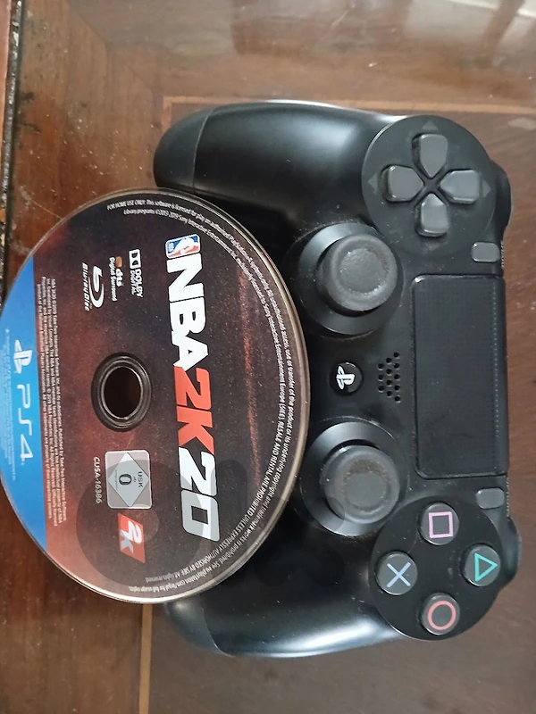ps4 controller + 2k20