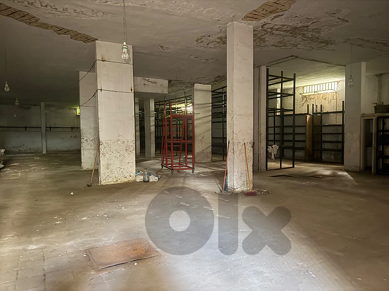 870 m² Warehouse for Sale in Amaret Chalhoub