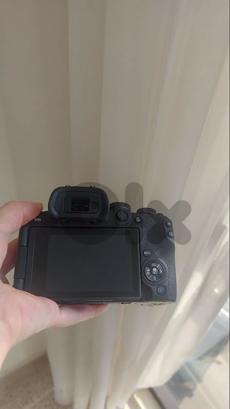 Canon R10