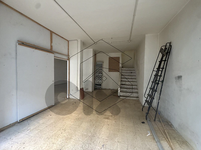 GMC782RAJ Shop for sale in Baouchrieh - محل للبيع في البوشرية