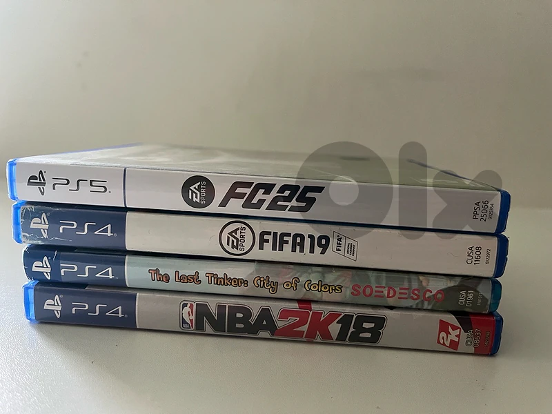3 used ps4 games +1 ps5 games 20$