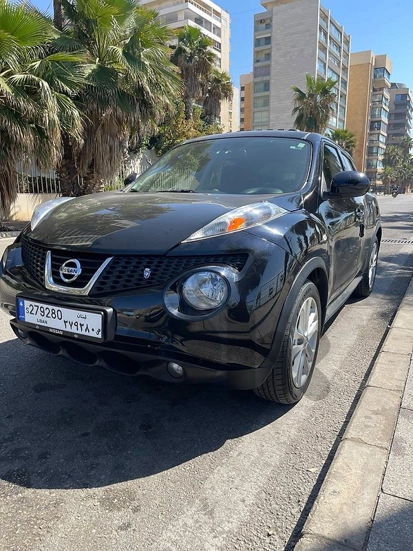 Nissan Juke 2014 4wd super clean car like new