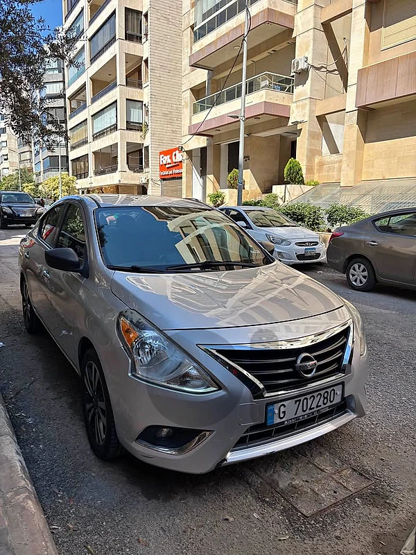 Nissan versa 2016