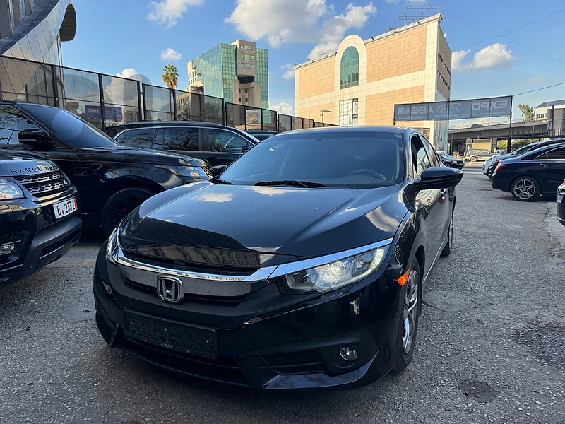 Honda Civic 2018🔥super clean🔥81/882165☎️