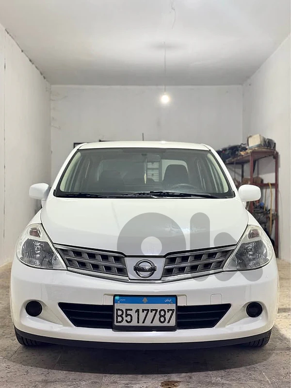 NISSAN TIIDA 2009