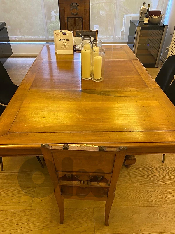 dining table/ chairs