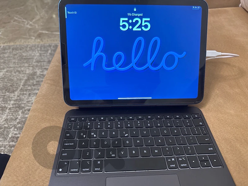 iPad (a16) iPad (a16)