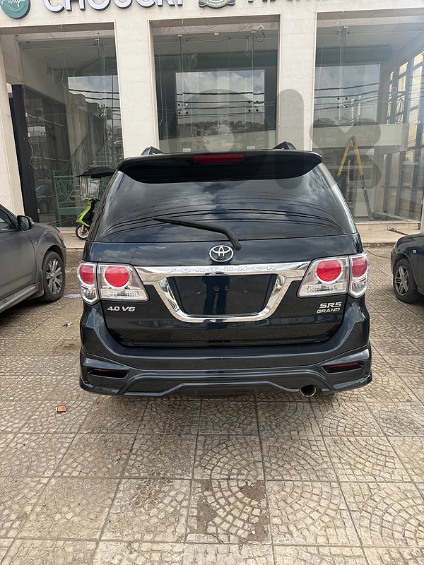 Toyota Fortuner 2013 sr5 v6 4.0 Toyota Fortuner 2013 sr5 v6 4.0