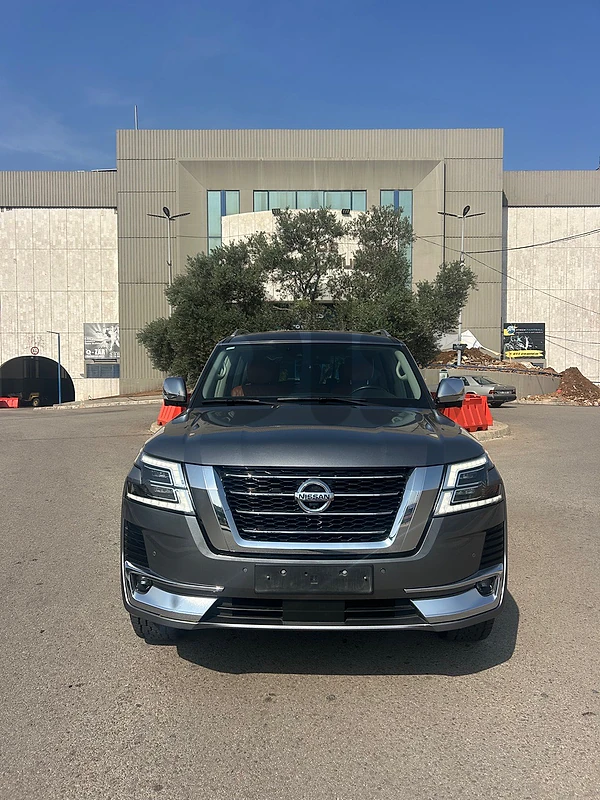 Nissan Patrol SE Platinum 2020 From Rymco 118000 km only!!
