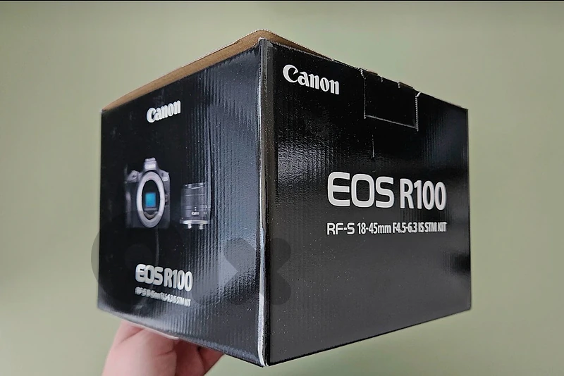 new camera canon eos r100