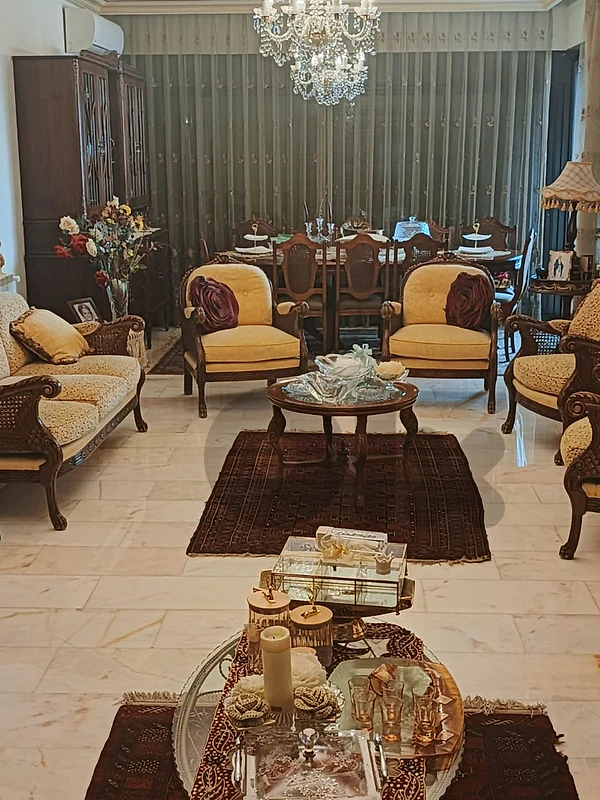 200 Sqm-3bedrooms-3 parking's -Apt for Sale in Monteverde-Maten Area