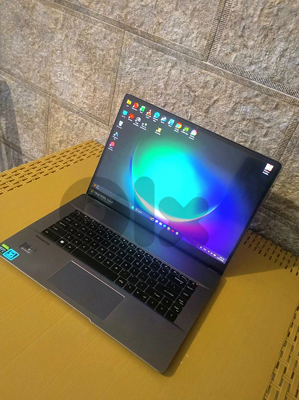 MSI Creator Z16 Touchscreen | RTX 3060 | 16GB RAM | 512GB SSD 💻