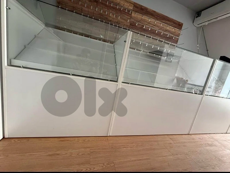 mobile shop decor