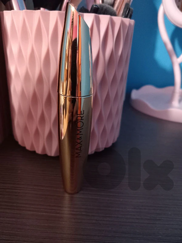 Mascara