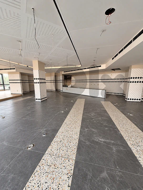 RESTAURANT | DBAYEH PRIME | 700Sq | 14 PARKINGS, (AWR-121)