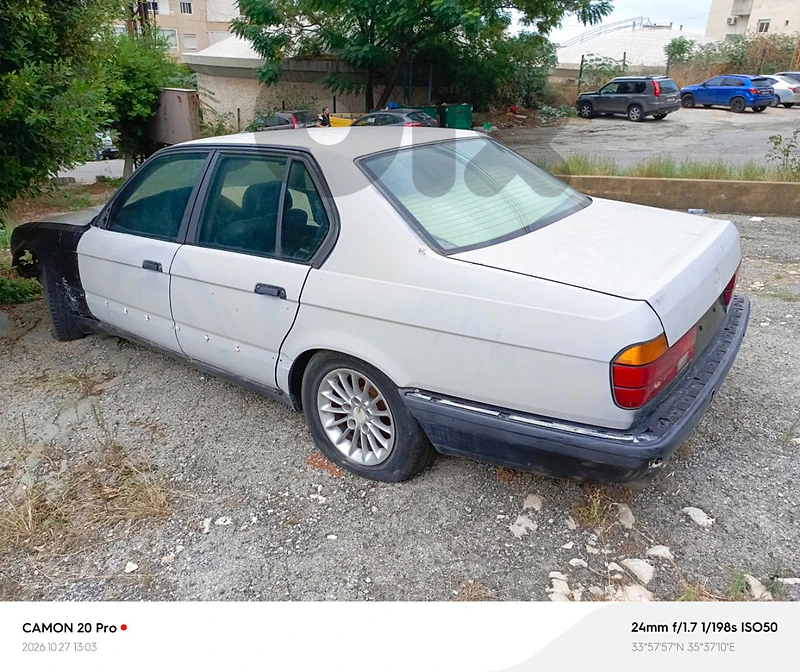 BMW 7-Series 735