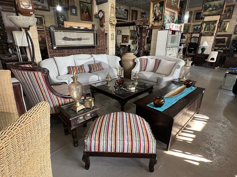 full living room