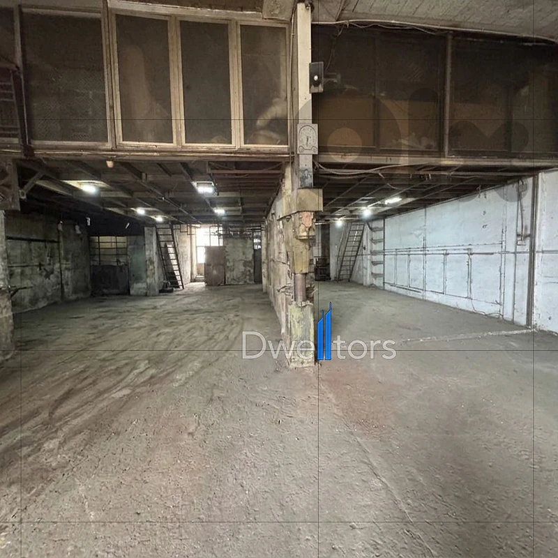 Warehouse for Sale in NAHR EL MOT - 100 MTS2 - 4.2 Mt Height