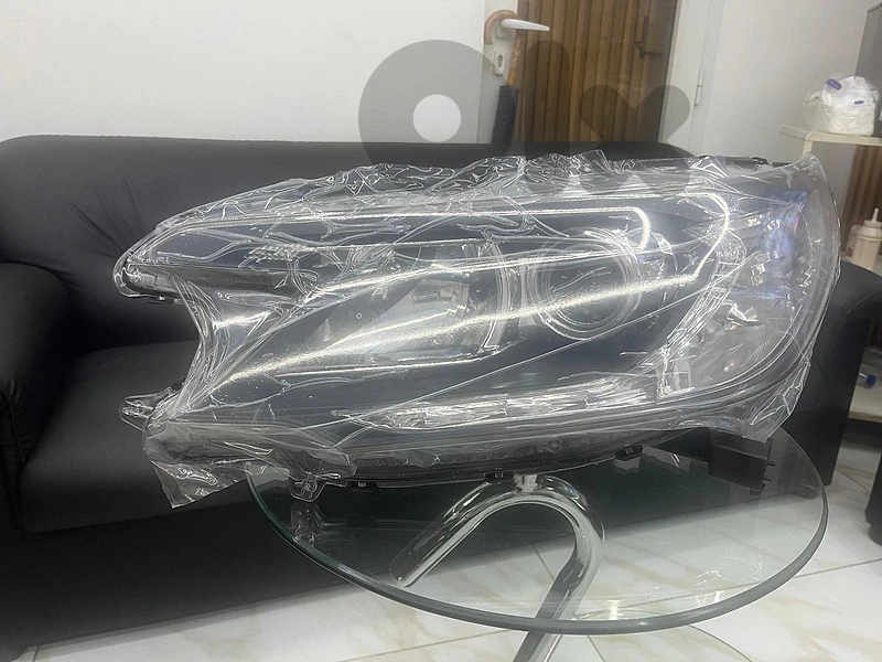 CRV-HEAD LIGHTS SET NEW!