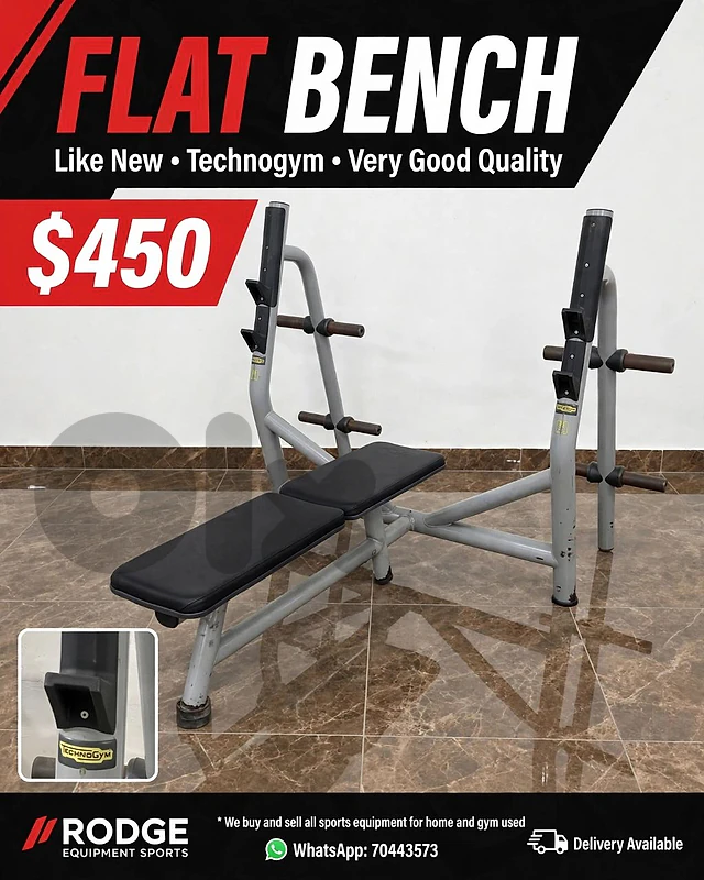 Flat bench like new technogym very good quality