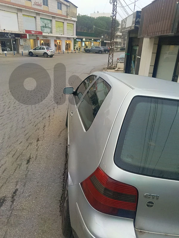 Volkswagen Golf 2002 4 turbo