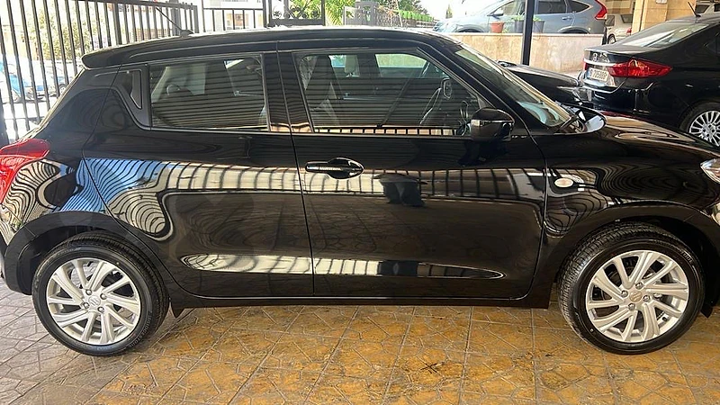 Suzuki Swift 2024 GL Company Source