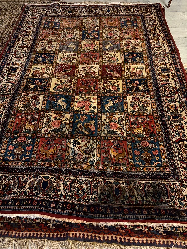 Authentic Handmade Persian Ajami Bakhtiari Carpet – Vintage