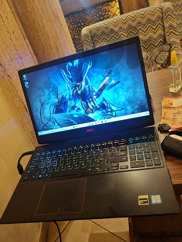 dell gaming G3 3590 core i7-9750H 512/16 gtx 1660TI (6GB dedicated)