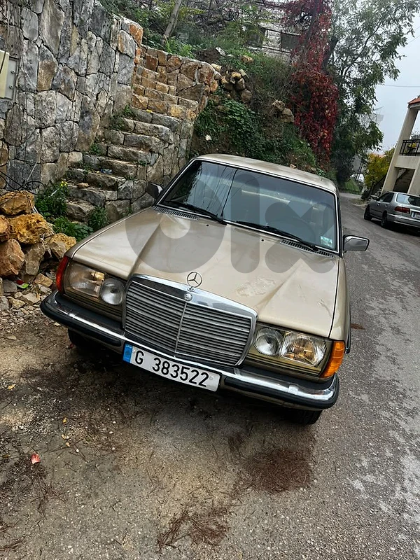 Mercedes-Benz E-Class 1982 280