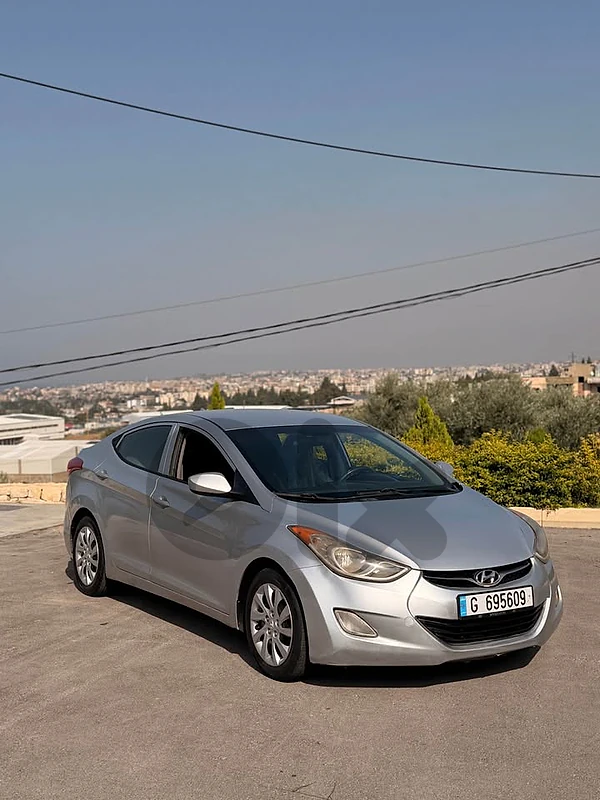 Hyundai Elantra 2012