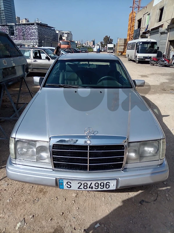 Mercedes-Benz E-Class 1993 220 ce