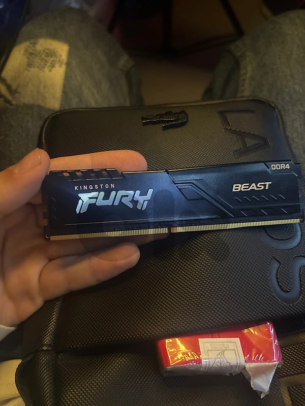 8gb ram kingston fury 3200mhz warranty 10 months