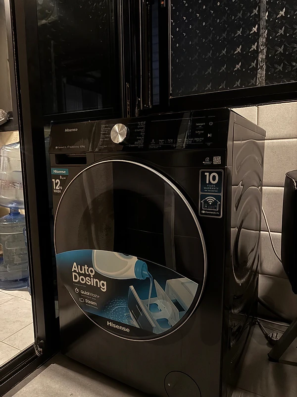 Hisense washing machine for sale.