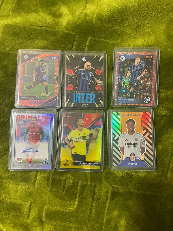 6 numbered plus auto from daka and topps