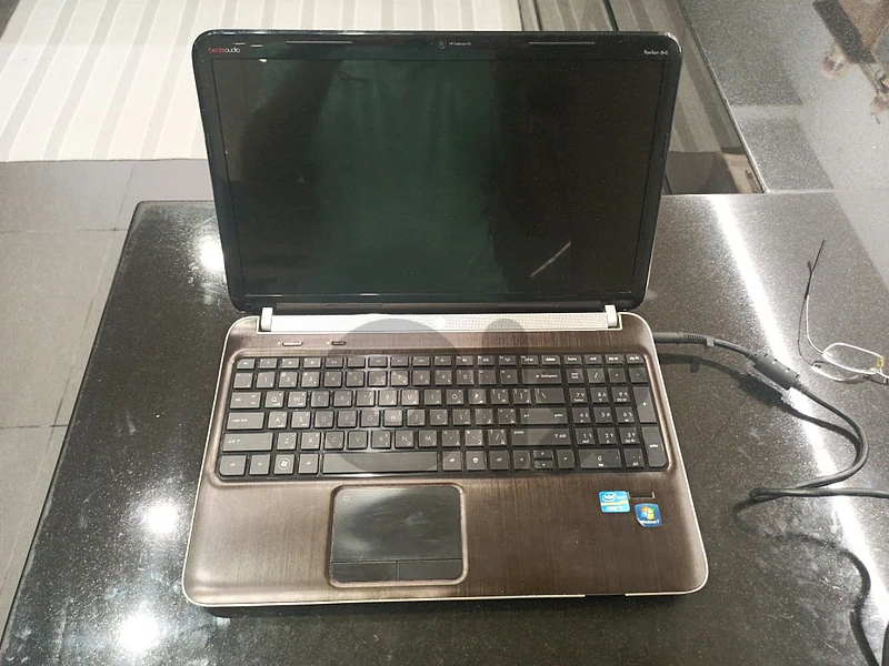 hp pavilion dv6-6080ee, core i7, win 7 hp pavilion dv6-6080ee, core i7, win 7