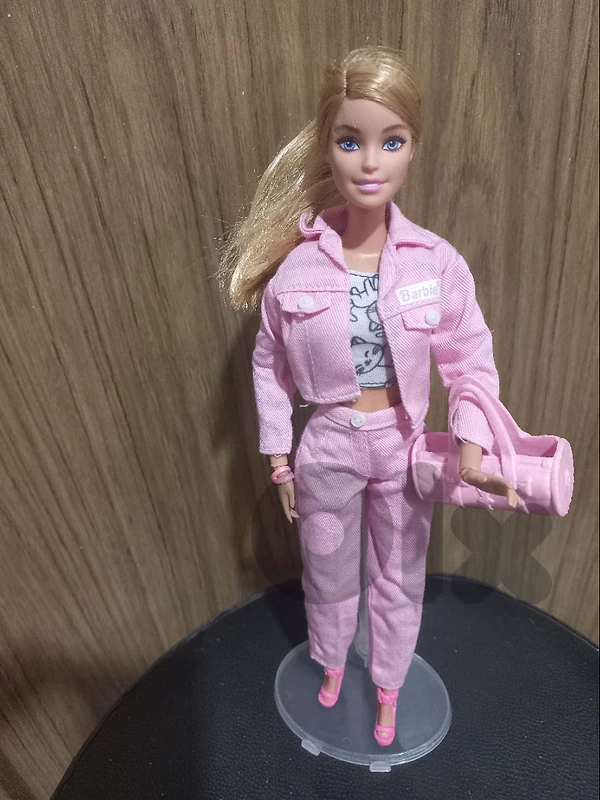 Barbie FASHIONISTAS Articulated body wearing great doll+shoes+bag=31$