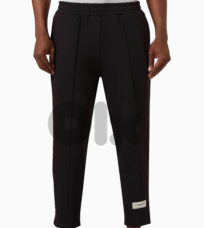 The giving movement pants size m