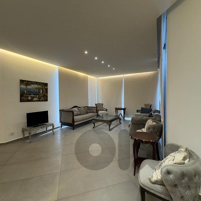 190 Sqm Apartment for Rent in Achrafieh