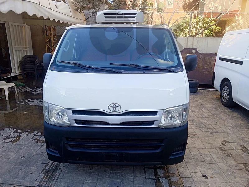 Toyota Hiace 2012