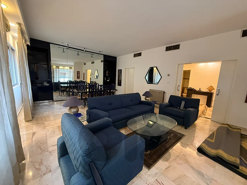 Fully Furnished Apartment for Rent in Hamra - شقة للإيجار في الحمرا