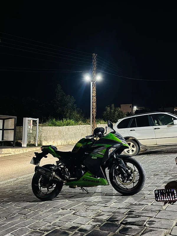 kawasaki ninja 300