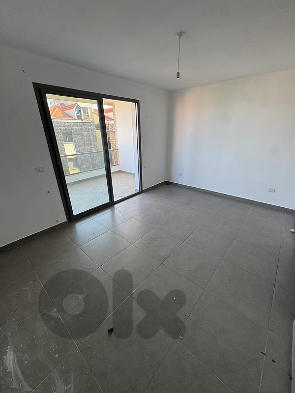 Apartment For Sale in Beit Chabeb -  شقة للبيع في بيت شباب