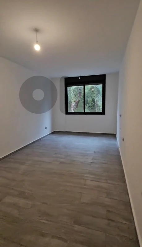Apartment For Sale in Bikfaya, Naas -  شقة للبيع في بكفيا - نعص