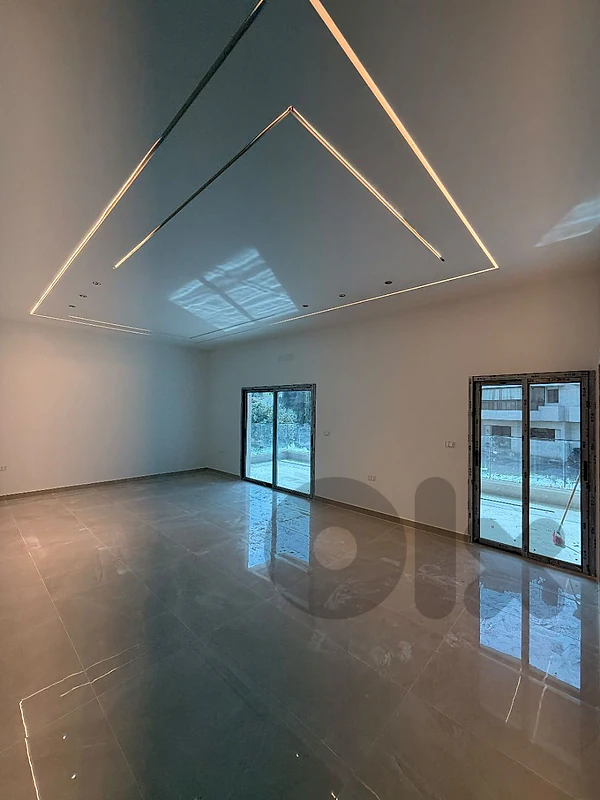 Apartment for sale in Bchamoun • شقة للبيع في بشامون