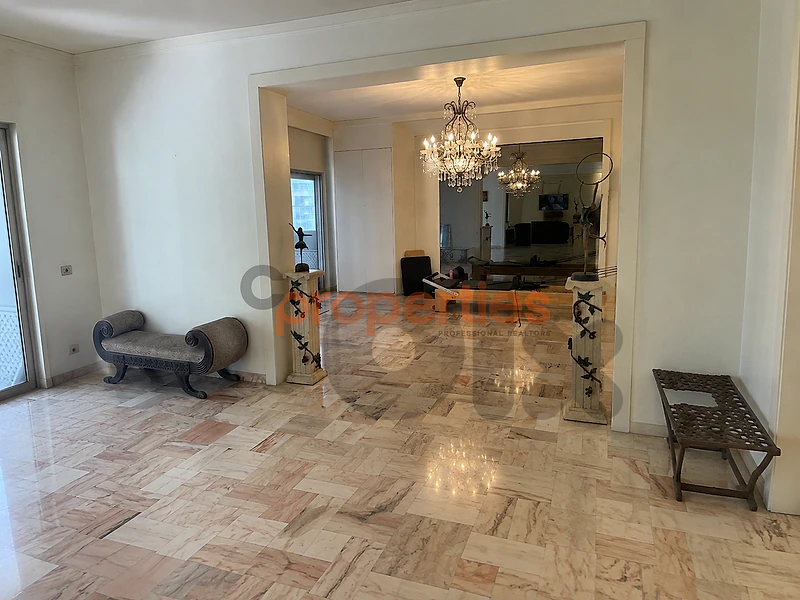 Apartment For Rent in Achrafieh شقة للإيجار في الأشرفية CPBPK95