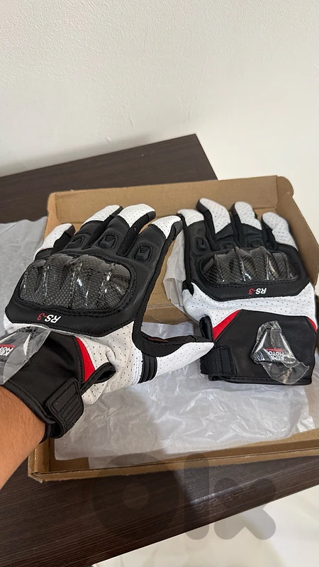 KemiMoto motorcycle gloves